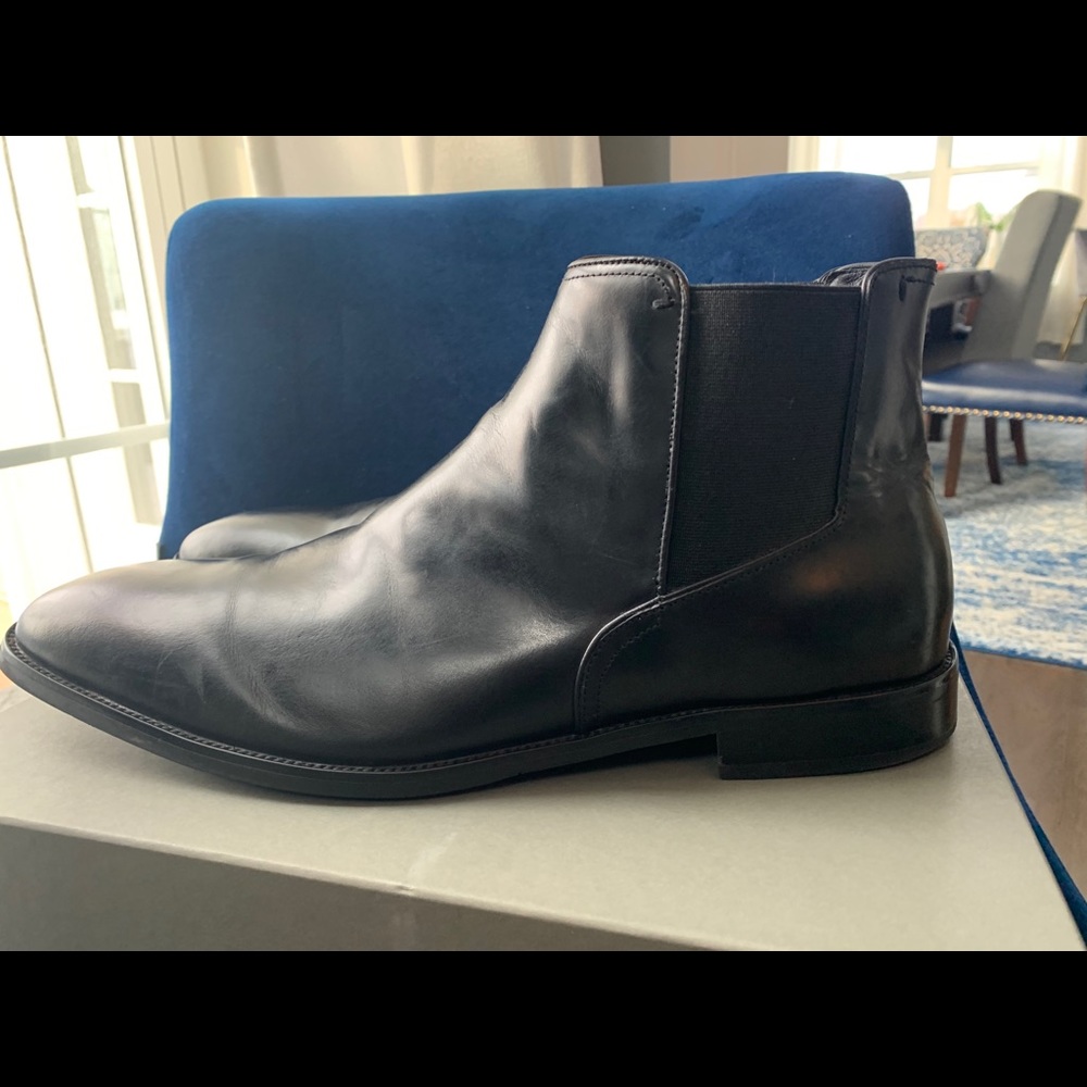 Kenneth Cole Men’s Chelsea Boots